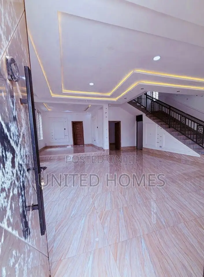 4bdrm House in East Legon for sale