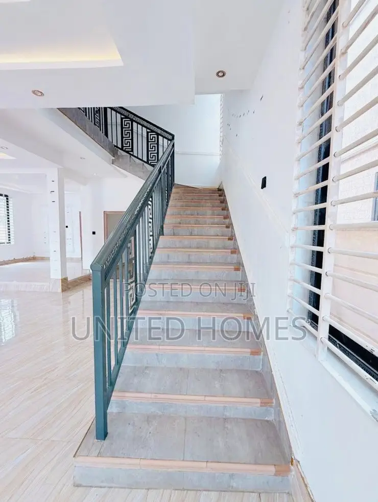 4bdrm House in East Legon for sale