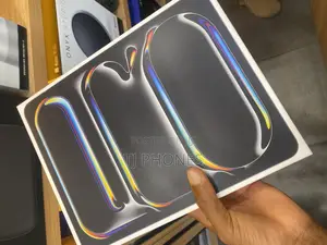 New Apple iPad Pro 13 (2025) 256 GB Black