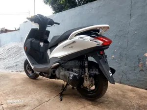 Yamaha 2016 White
