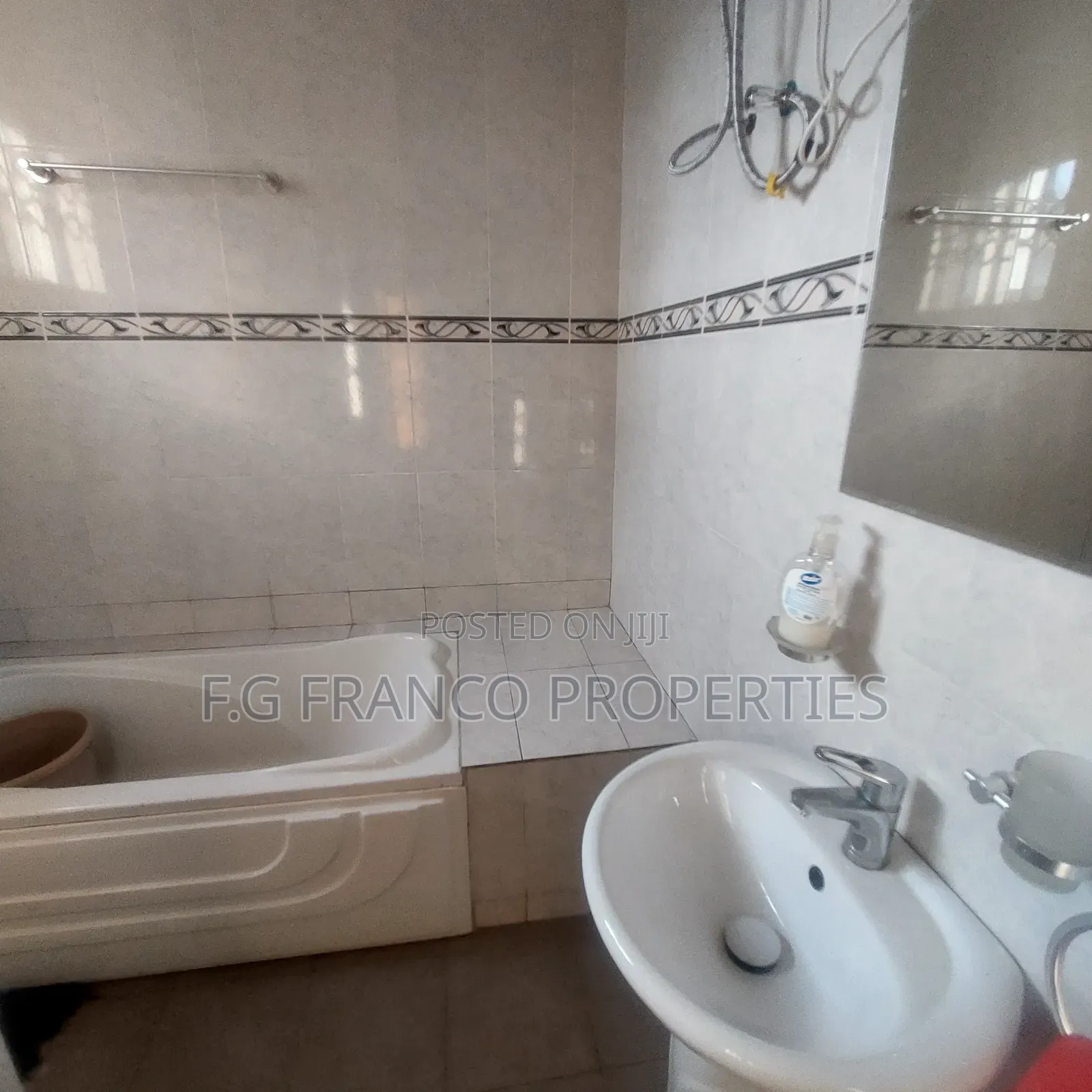Furnished 3bdrm House in Kg Franco Properties, Sakumono for rent