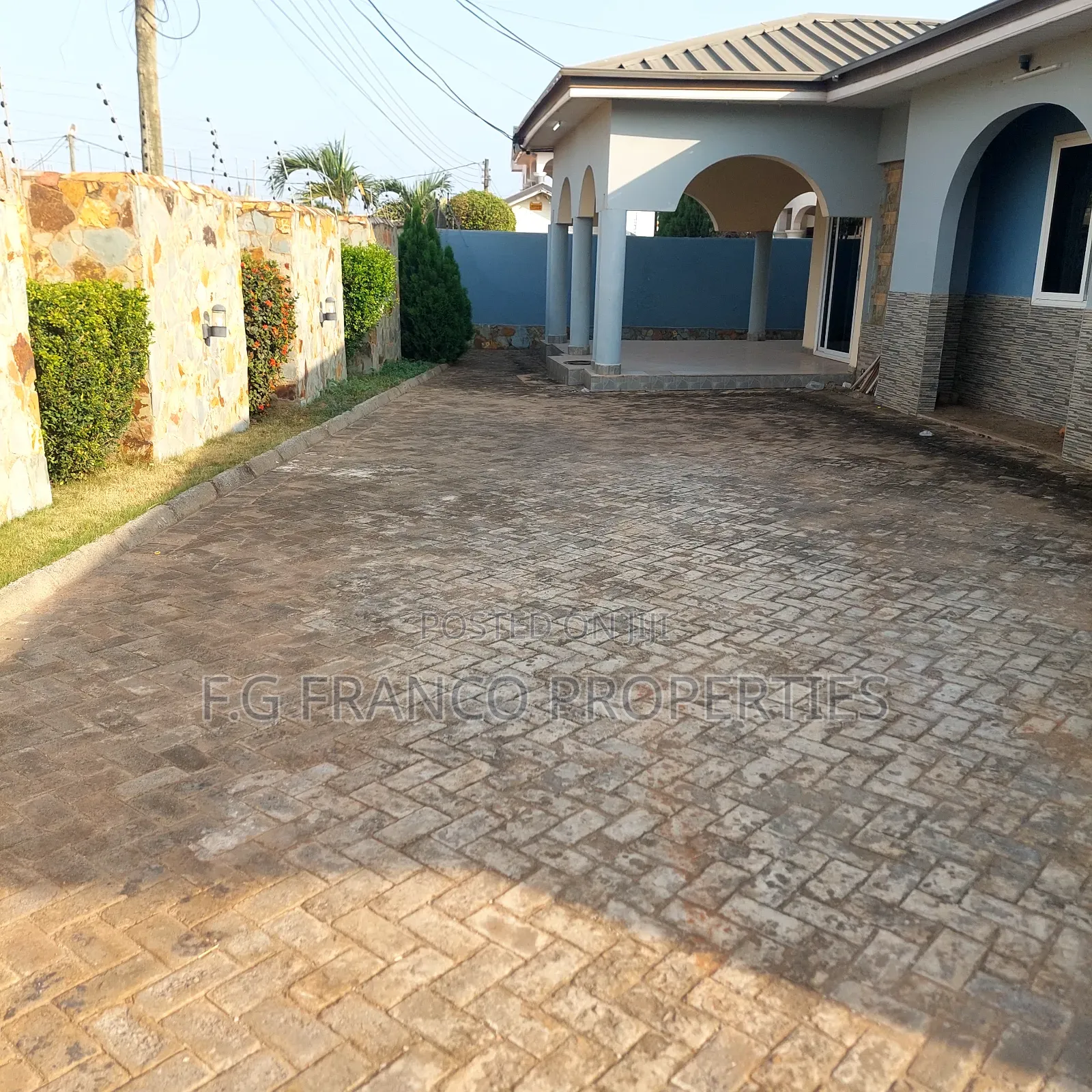 Furnished 3bdrm House in Kg Franco Properties, Sakumono for rent