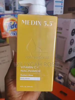 5.5 Medix Vitamin C Niacinamide Wash