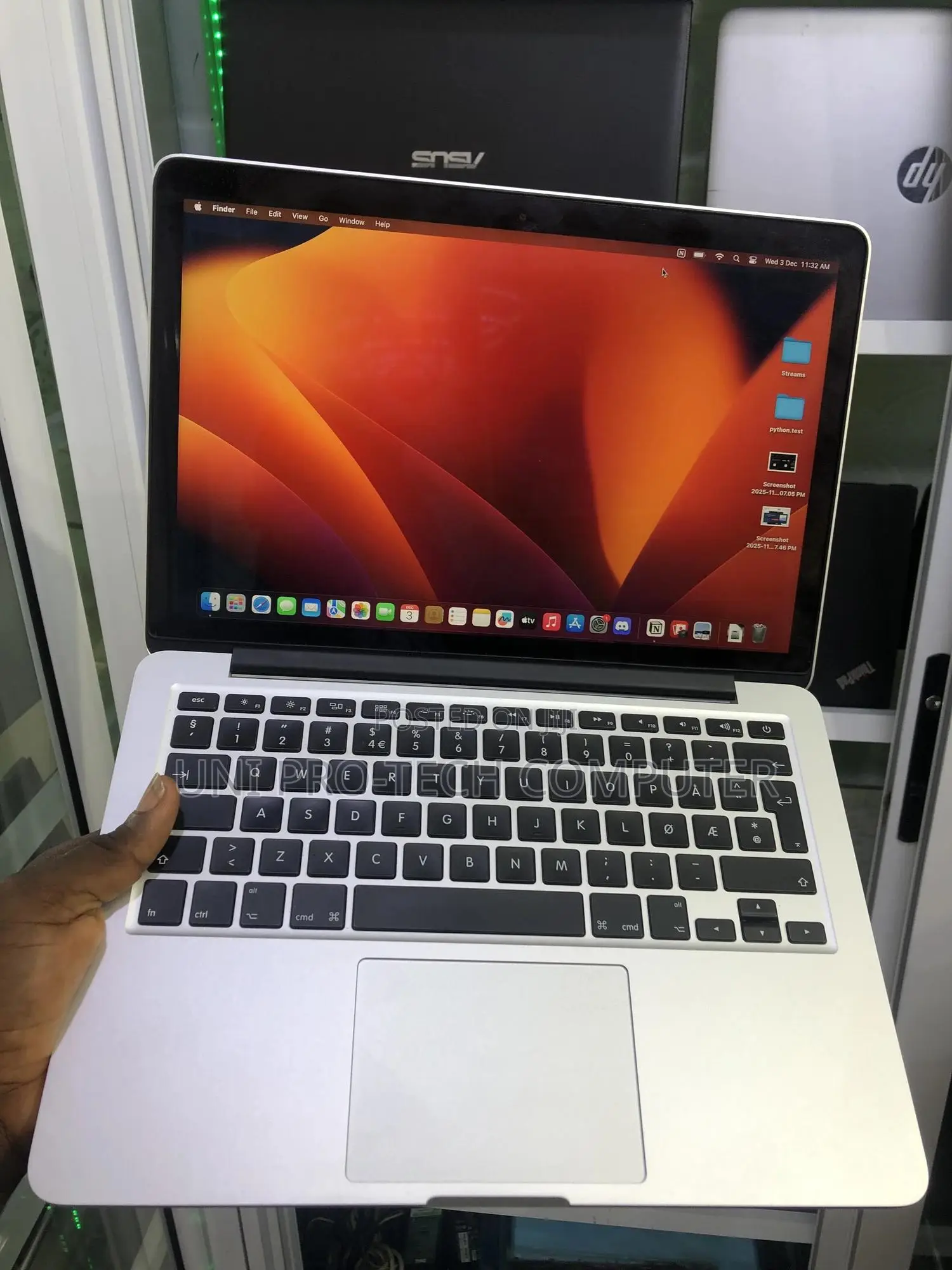Laptop Apple MacBook Pro 8GB Intel Core I5 SSD 128GB