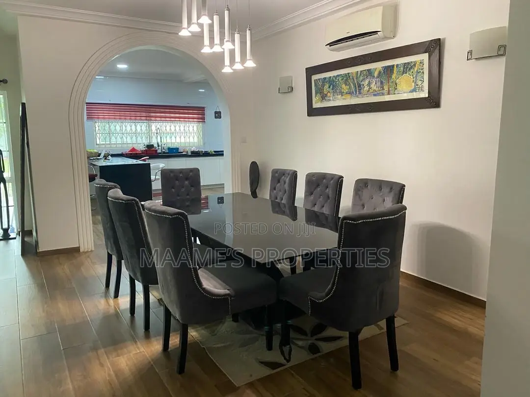 7bdrm Mansion in Oyarifa for sale
