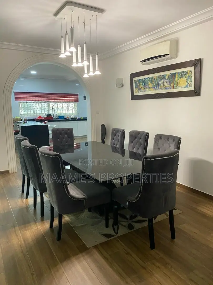 7bdrm Mansion in Oyarifa for sale