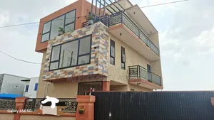 5bdrm Duplex in Community 12 New, Tema Metropolitan for sale