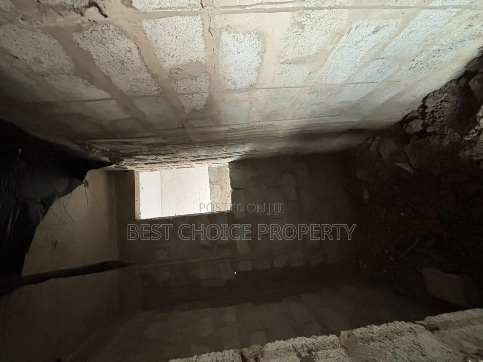 Ex 2 Bedroom Duplex House for Sale