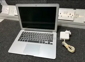 Laptop Apple MacBook Air 8GB Intel Core i5 SSD 128GB