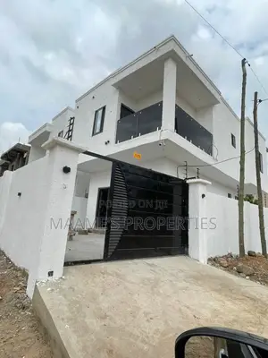 3bdrm Duplex in East Legon for sale
