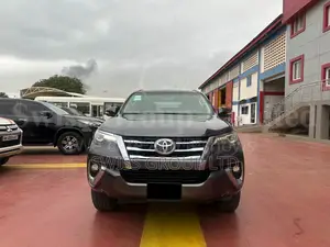 Toyota Fortuner 2017 Gray