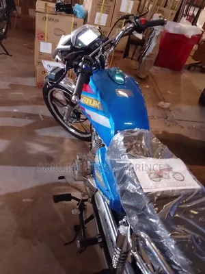 New Royal RY125 2025