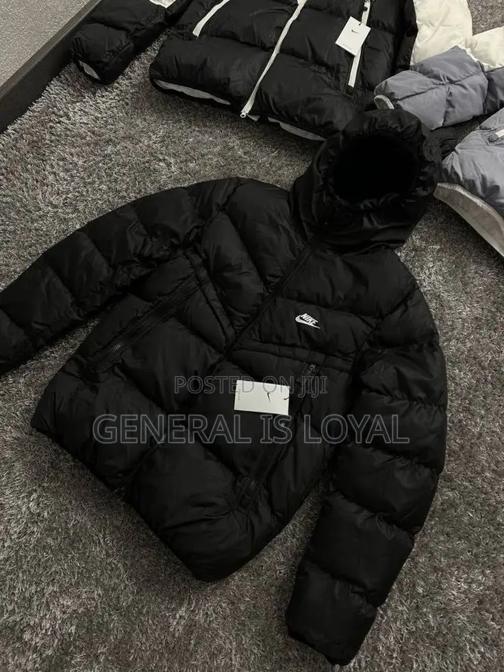 Nike Windrunner Primaloft Men's Storm-fit Hooded Puffer Winter  Jacket