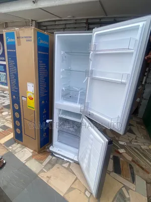 Quality Midea 174 Litre Refrigerator With Bottom Freezer