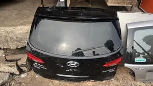 Hyundai Santa Fe 2013,2014,2015,2016,2017 Tailgate/ Boots Available