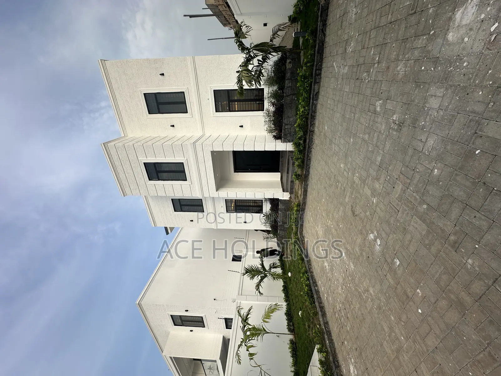 4bdrm House in East Legon Hills for sale