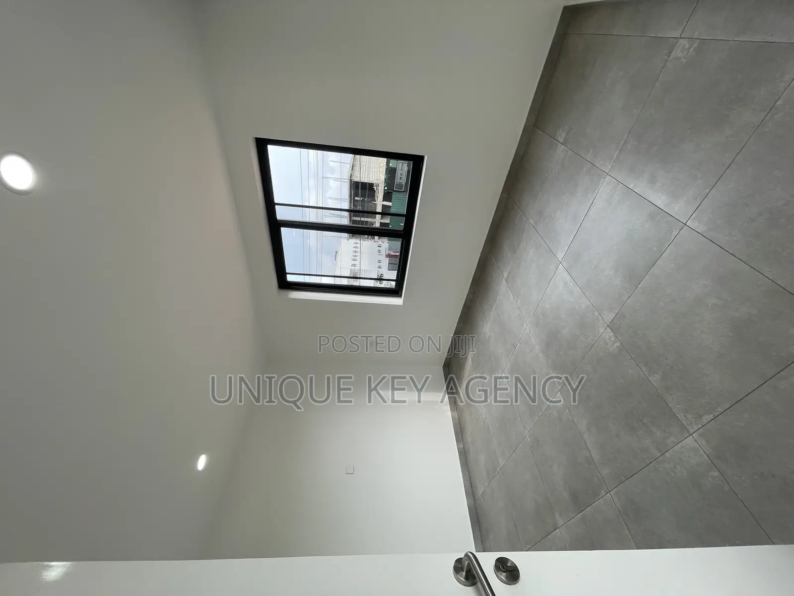 2bdrm Apartment in Unique Key Agency, East Legon for rent