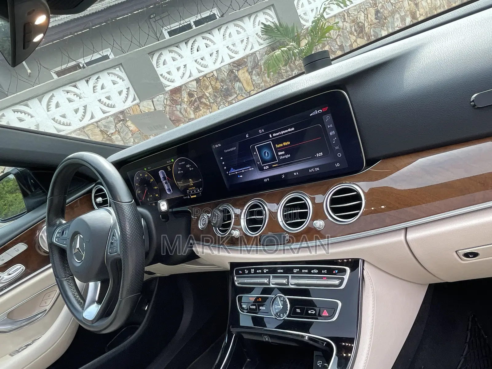 Mercedes-Benz E300 2018 Black