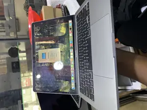 Laptop Apple MacBook Pro 16GB Intel Core I7 SSD 256GB