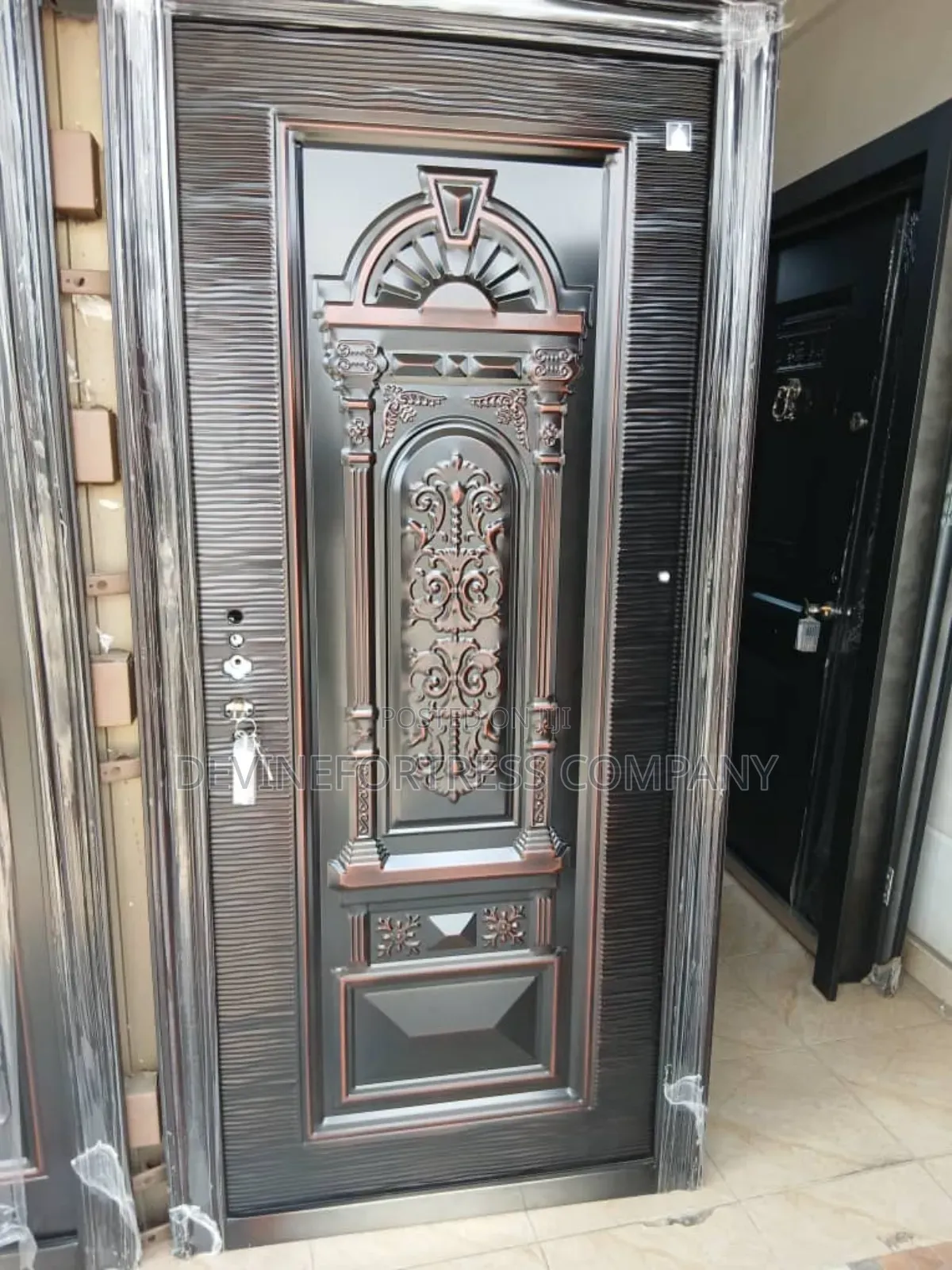 Quality Executive Splendor Anti Rust Single Door