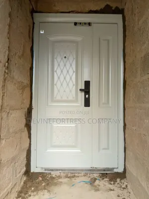 Quality Paladin White Smooth Door 11⁄2 in Single and 11⁄2 for All