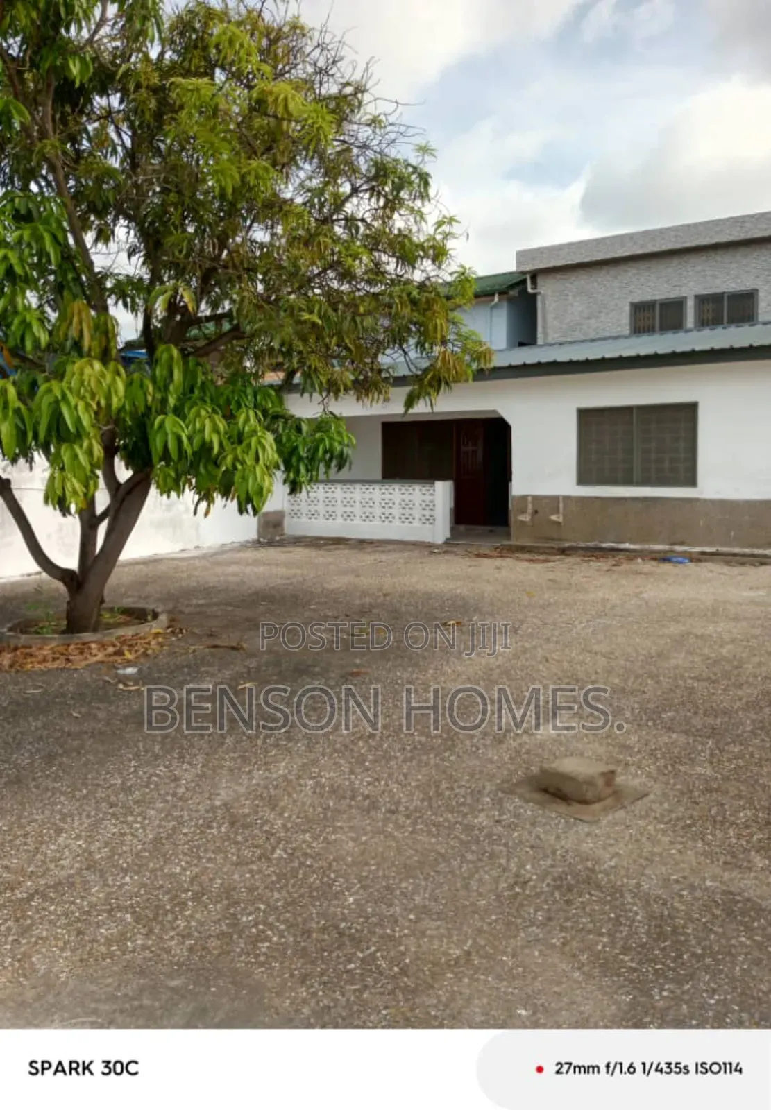 2bdrm Apartment in Nungua for rent