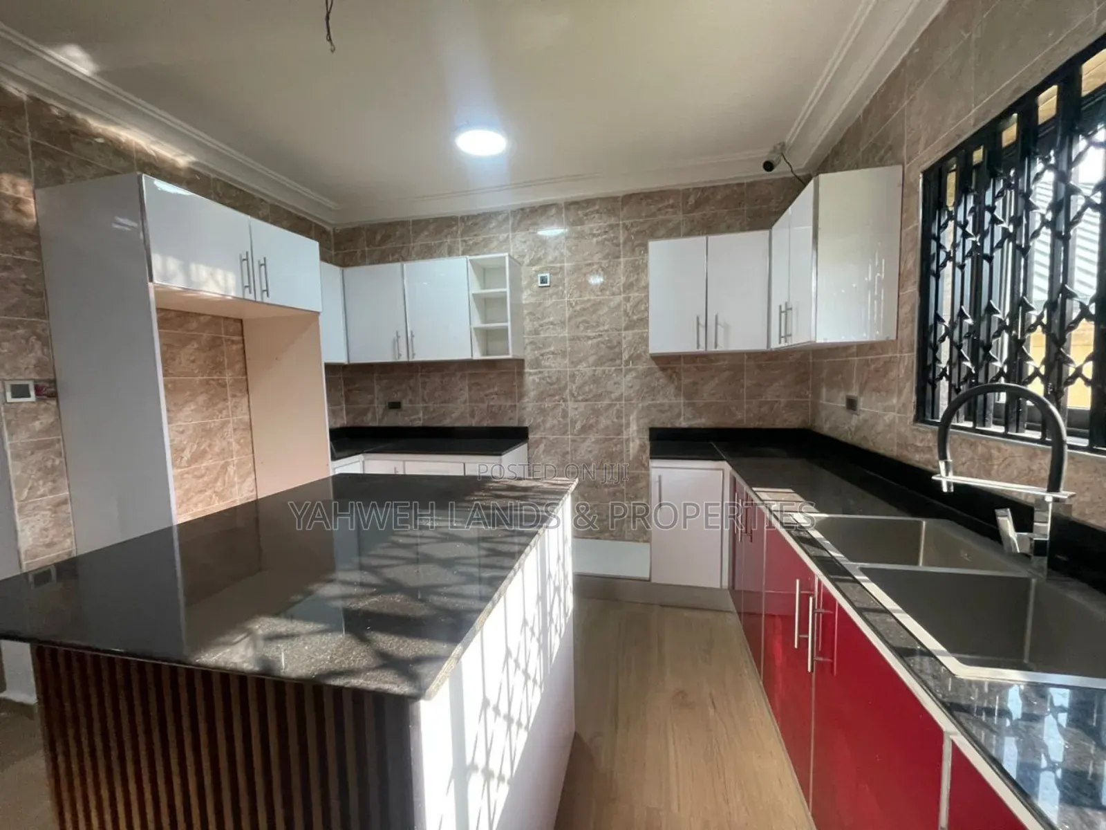 5bdrm House in Lashibi for rent