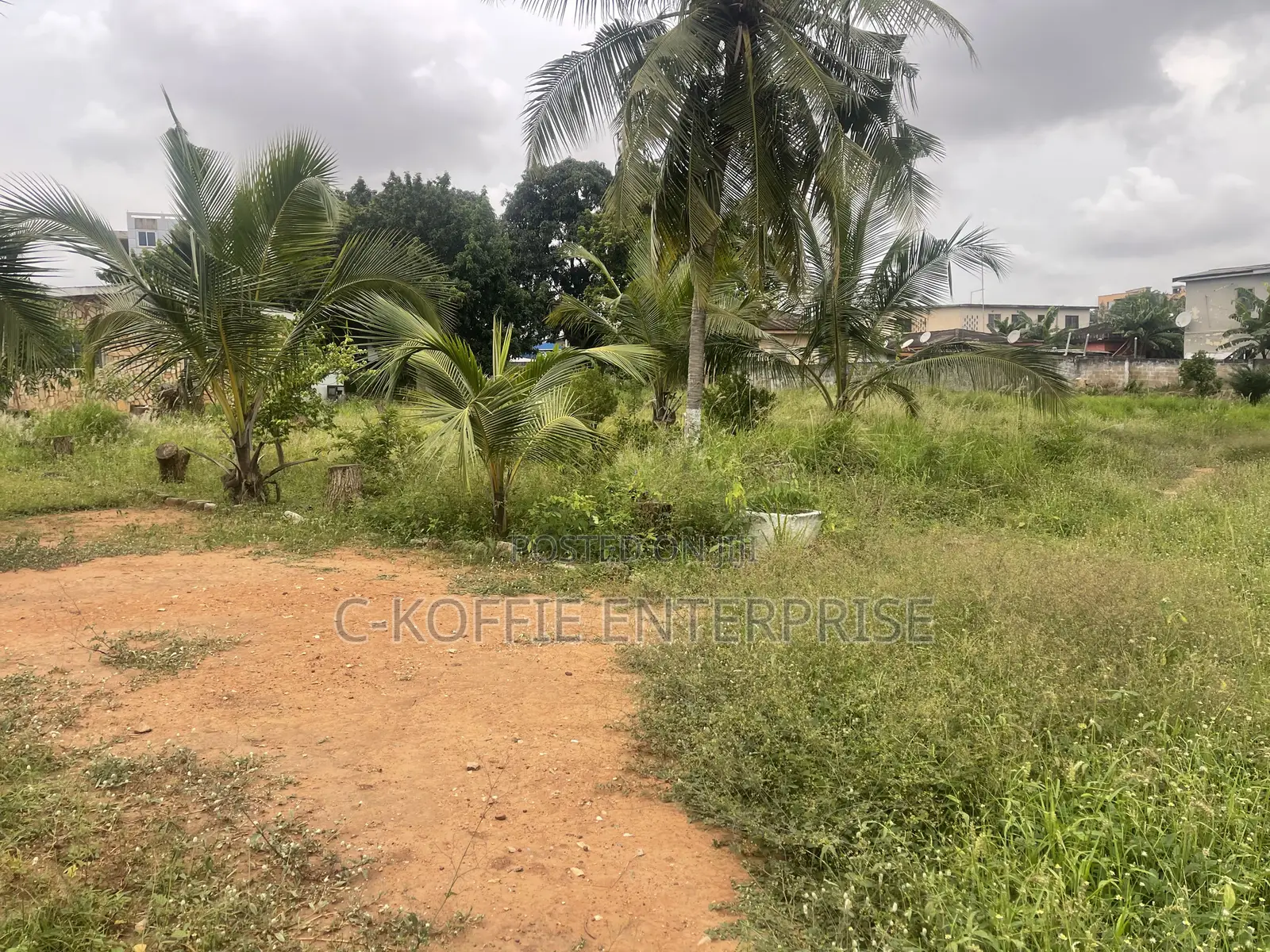 2.5 Acers Land at Kwame Nkrumah Circle