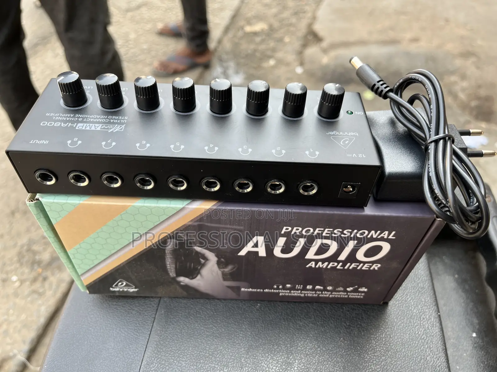Behringer Headphone Amplifier 8 Channels