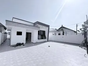 3bdrm House in Lashibi for sale