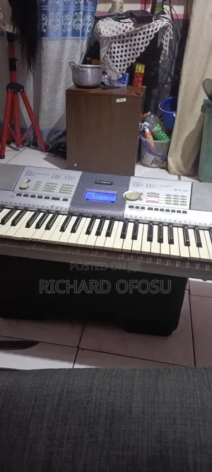 Yamaha Keyboard PSR 295