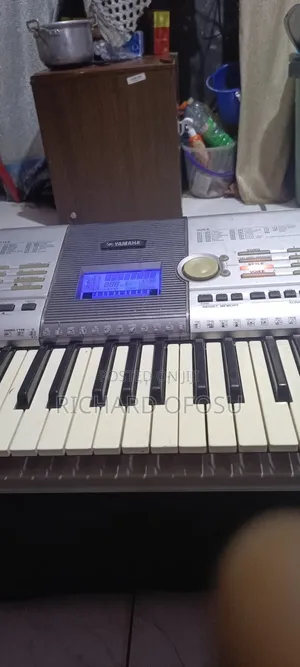 Yamaha Keyboard PSR 295