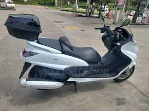 Yamaha Majesty 2015 White