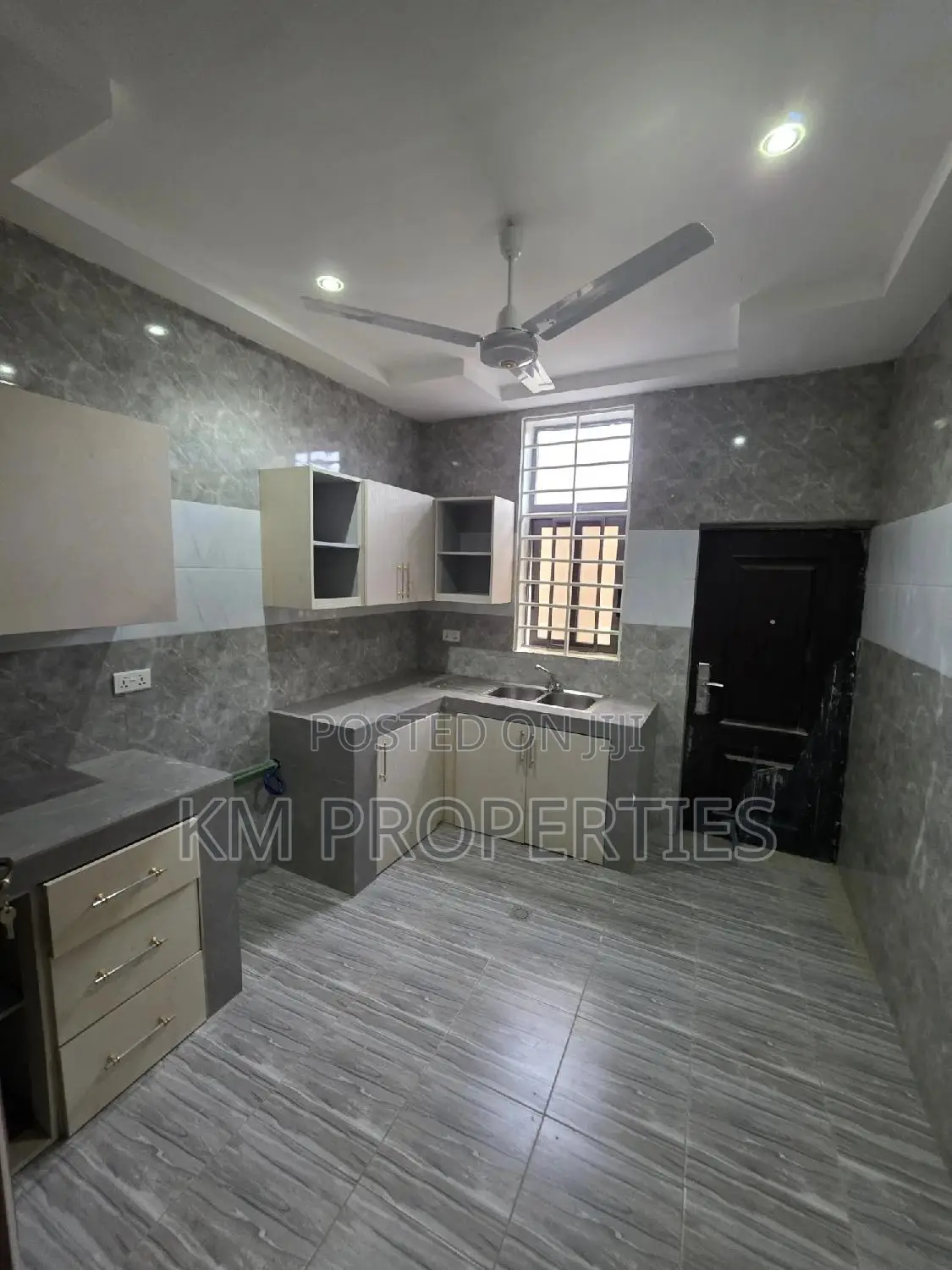 2bdrm Apartment in Haatso for rent