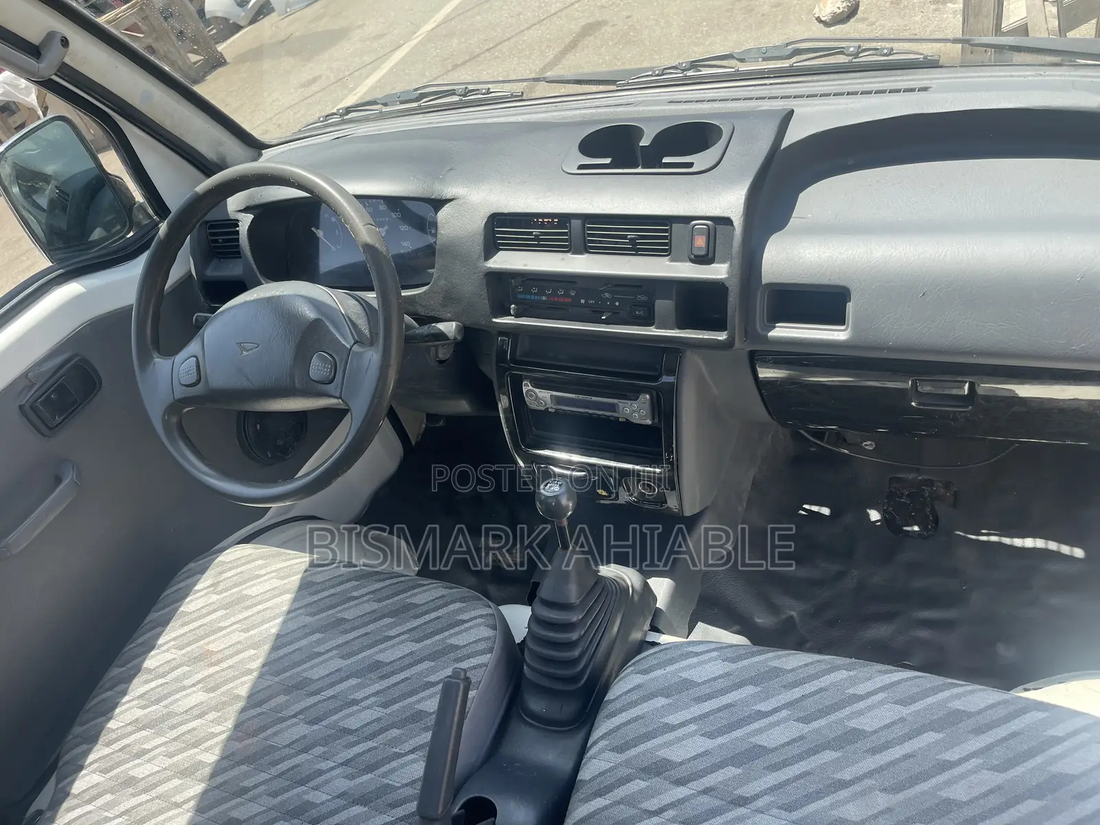 Mini Truck Daihatsu Hijet