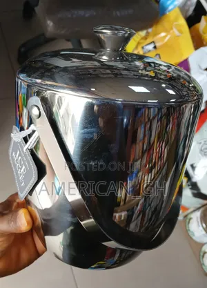 Ice Bucket With Handle