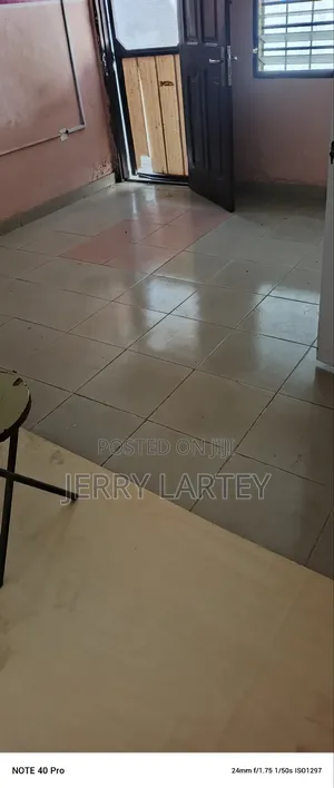 1bdrm Apartment in Dansoman Exhibition for rent