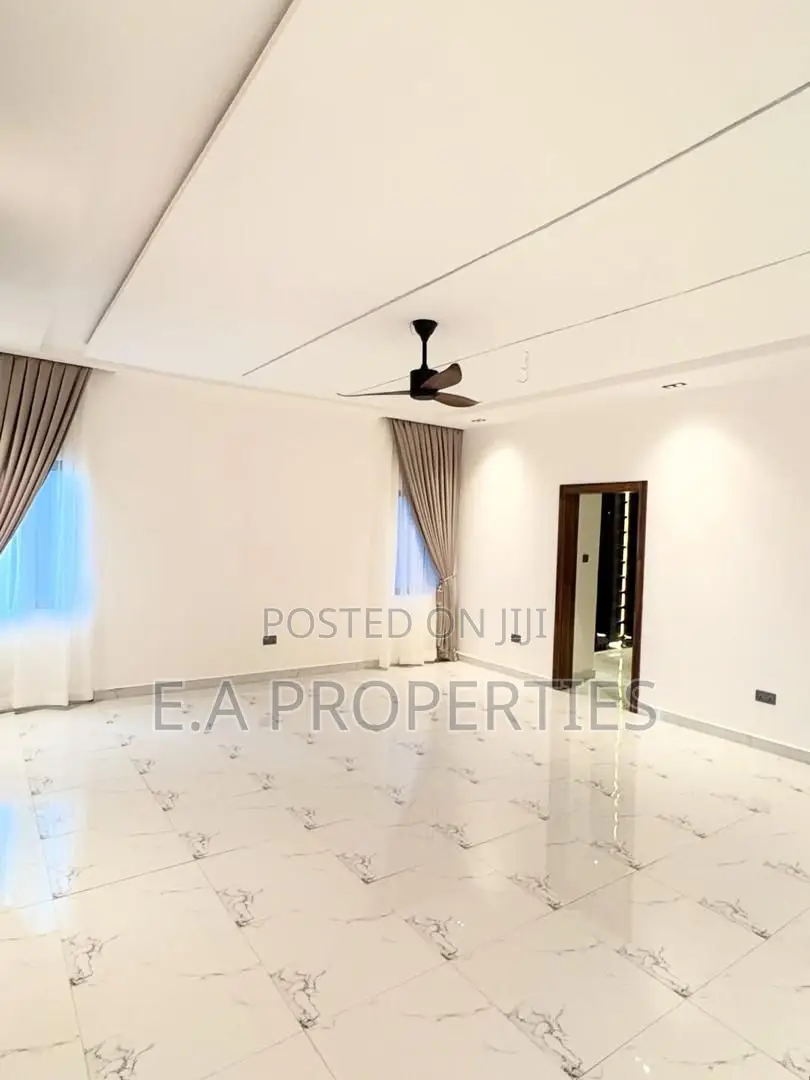 4bdrm House in E A Properties, American House for sale
