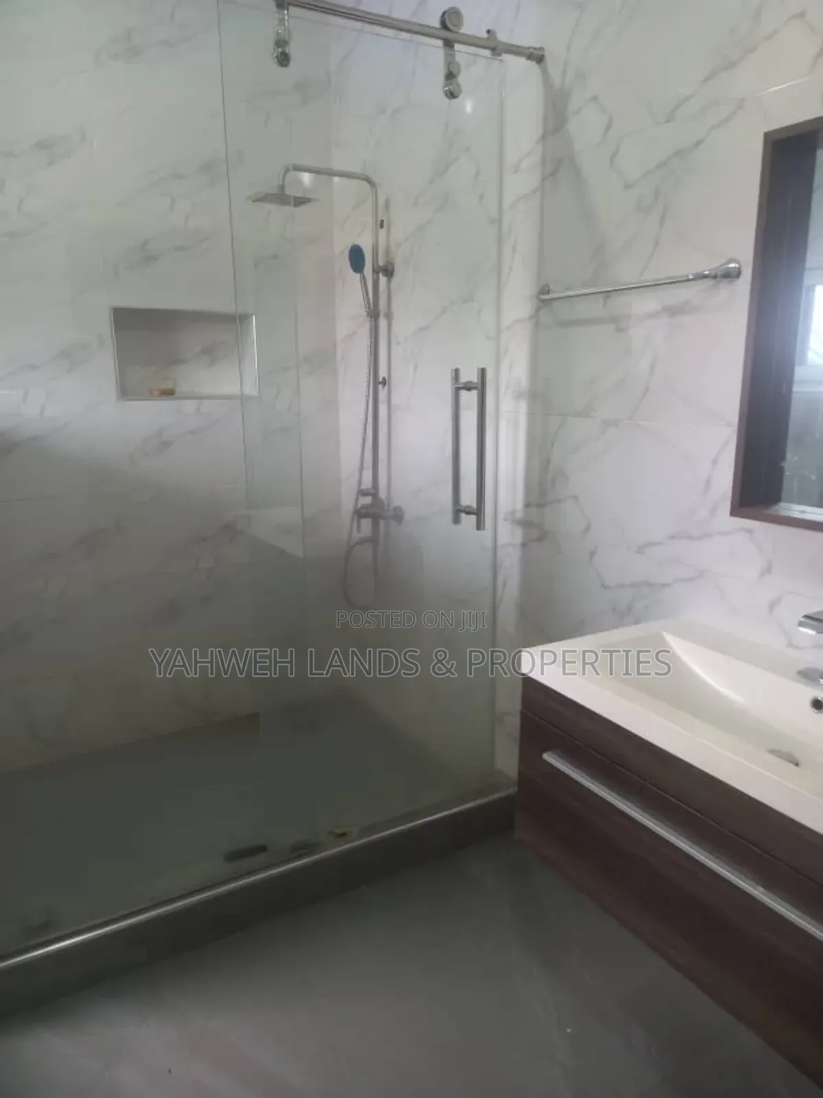 3bdrm Apartment in Spintex for rent