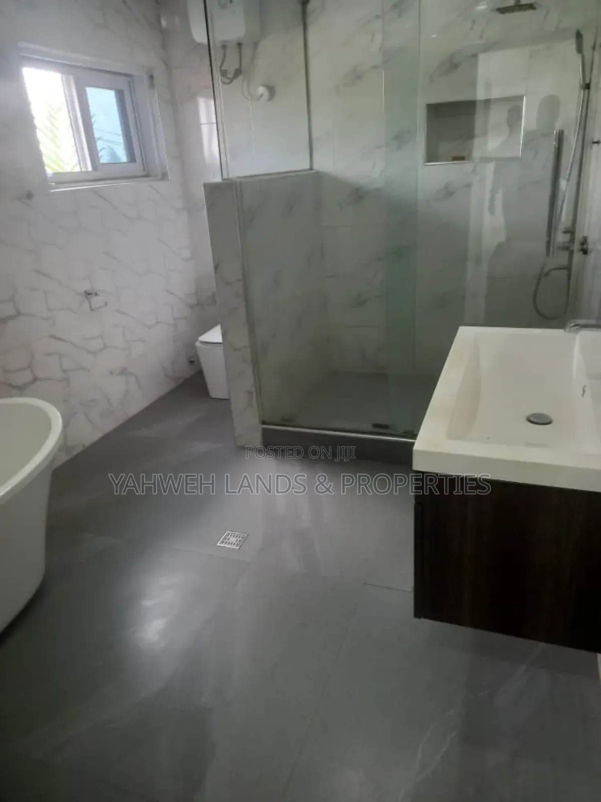 3bdrm Apartment in Spintex for rent