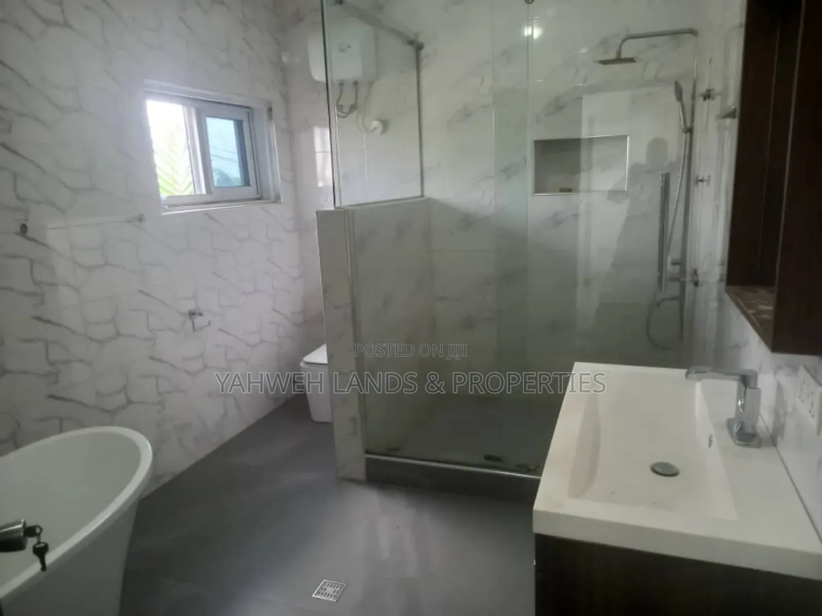 3bdrm Apartment in Spintex for rent