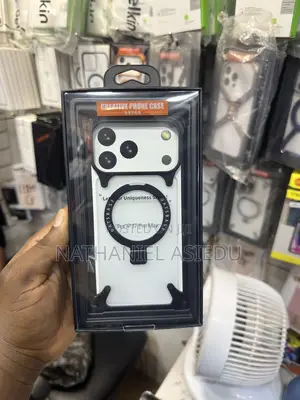 Oatsbasf Z-Shaped Metal Phone Case for the iPhone 17 Pro Max.