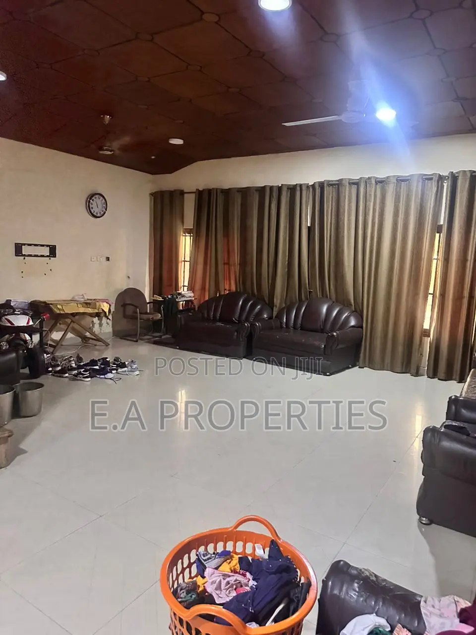 5bdrm House in E A Properties, Christian Village for sale