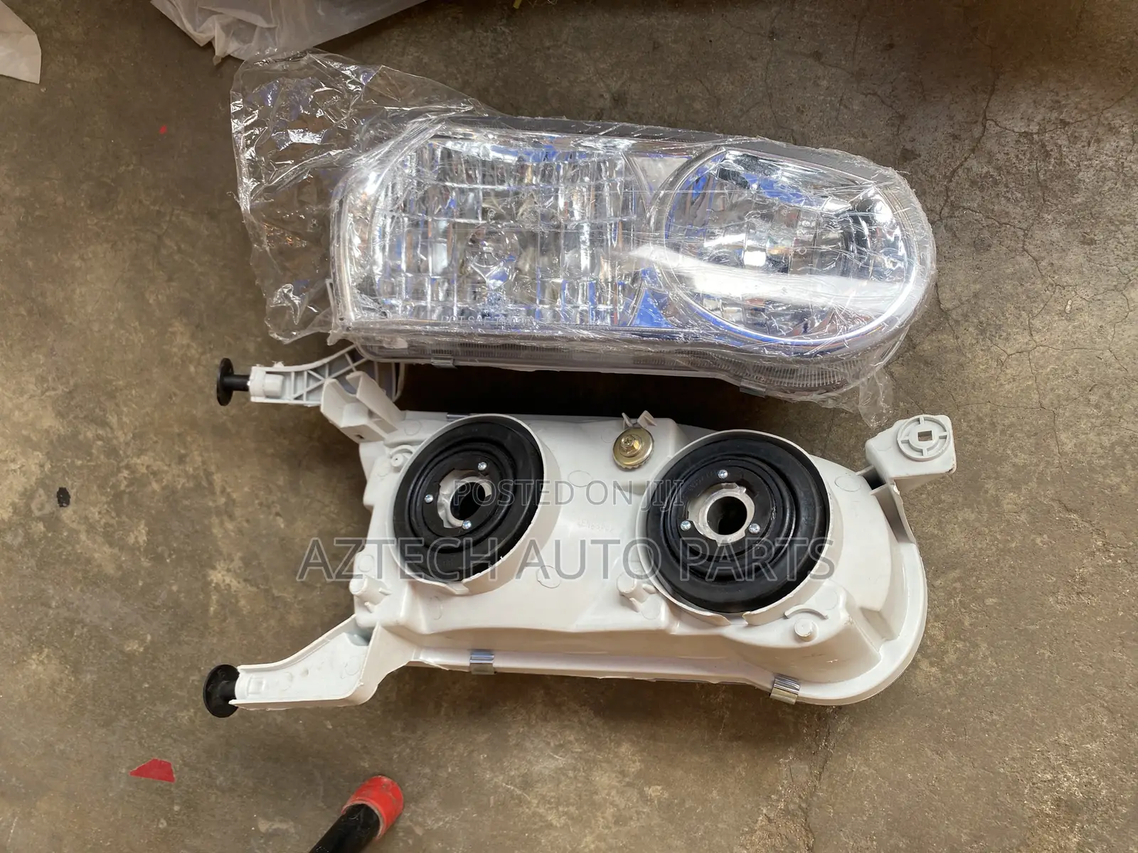 Toyota Corolla 2001,2002 Headlights