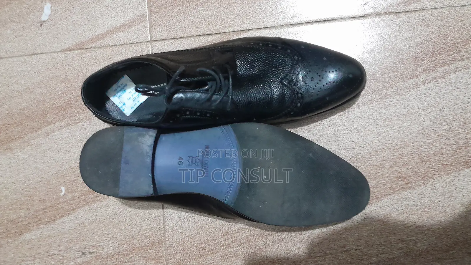 Black Shoe