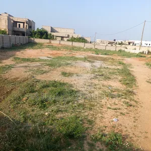 One Plot of Land for Sale at Lashibi