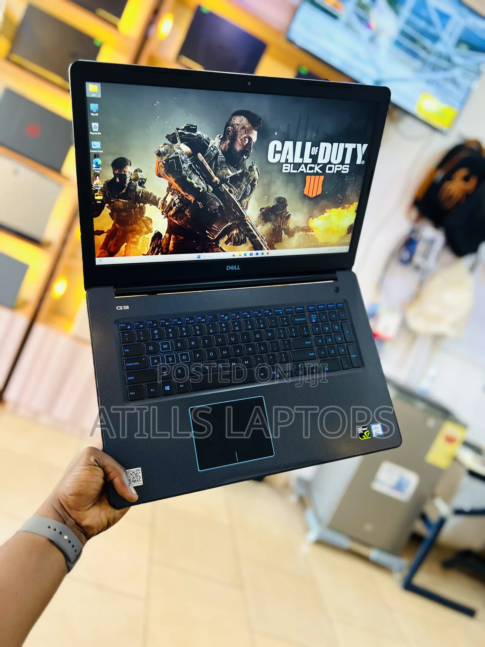 Laptop Dell G3 17 3579 16GB Intel Core I7 SSHD+SSD 1.5T