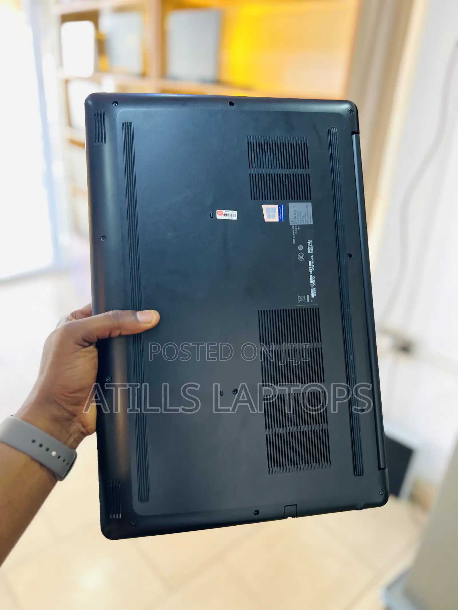 Laptop Dell G3 17 3579 16GB Intel Core I7 SSHD+SSD 1.5T