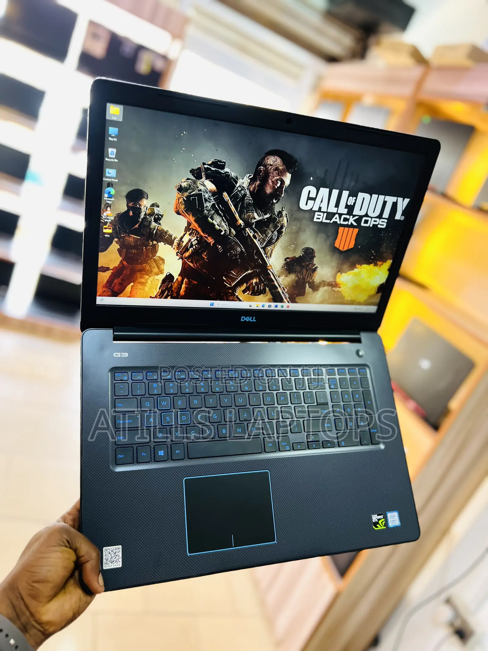 Laptop Dell G3 17 3579 16GB Intel Core I7 SSHD+SSD 1.5T