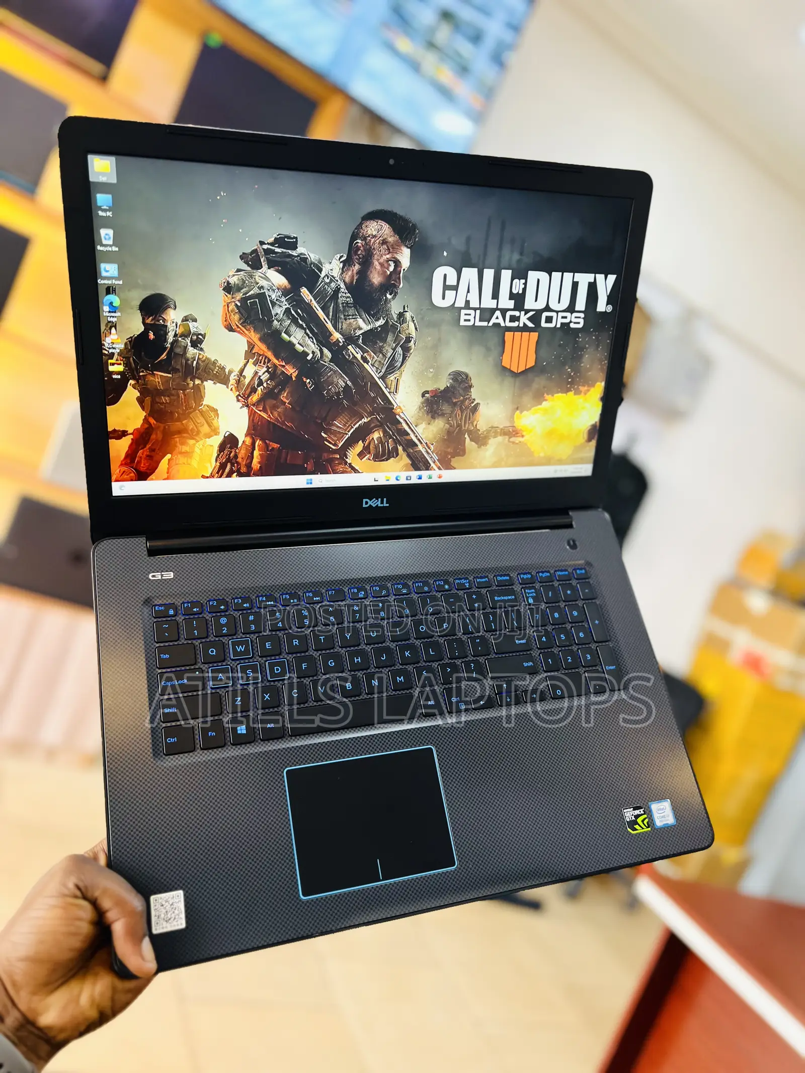 Laptop Dell G3 17 3579 16GB Intel Core I7 SSHD+SSD 1.5T